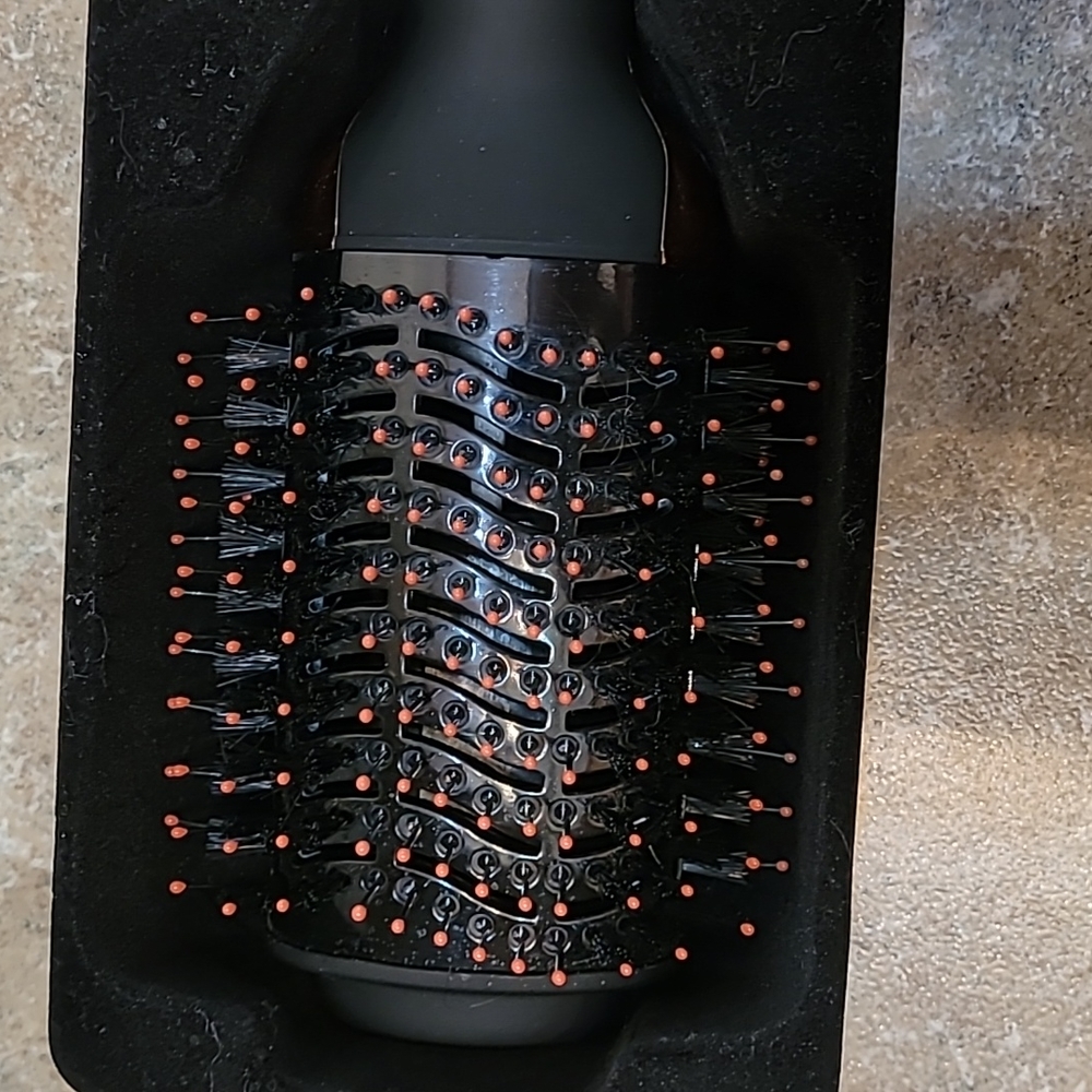 FOXYBAE Rose Gold Blowout Dryer Brush Pro